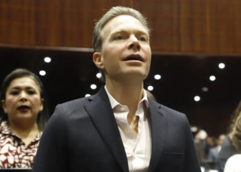 No hubo chantaje del PVEM para aprobar reforma que prohíbe nepotismo y no reelección: Manuel Velasco