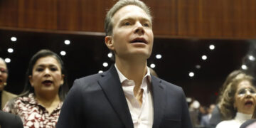 No hubo chantaje del PVEM para aprobar reforma que prohíbe nepotismo y no reelección: Manuel Velasco