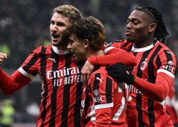 ¡A lo grande! Santiago Gimenez da una asistencia y Joao Félix anota un gol en su debut con el Milan, que avanza a las semifinales de la Coppa Italia 2025