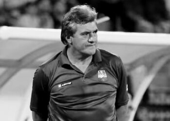 Entrenador colombiano Armando Osma muere durante un entrenamiento de su equipo en Ecuador