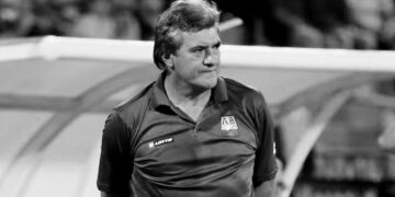 Entrenador colombiano Armando Osma muere durante un entrenamiento de su equipo en Ecuador