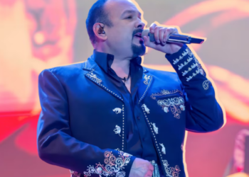 Pepe Aguilar utiliza a la Inteligencia Artificial como terapeuta; revela que ya no quiere hablar con su coach
