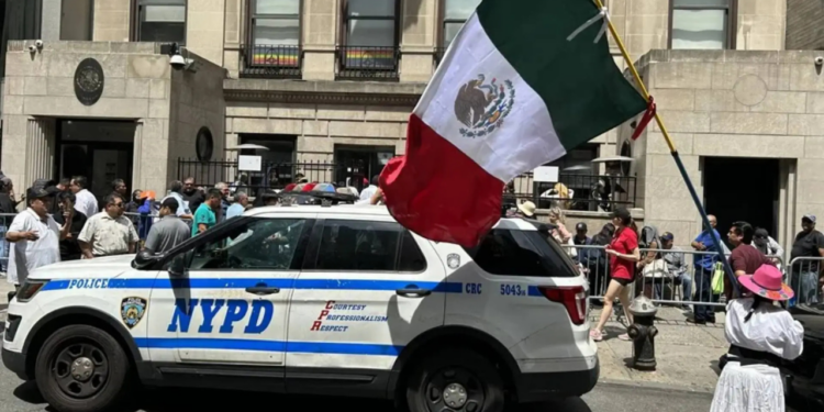 Sheinbaum pide a paisanos que envíen cartas al Gobierno de EE.UU. y a congresistas para reclamar por aranceles