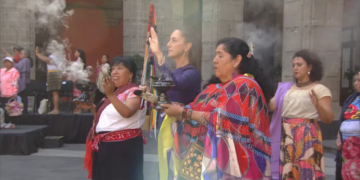 Sheinbaum conmemora 8M junto con mujeres indígenas; anuncia 10 acciones y 24 nuevas efemérides
