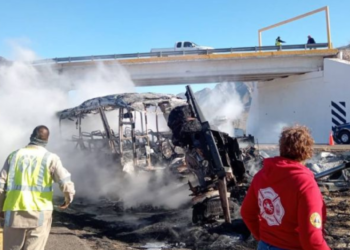 15 personas mueren en un accidente carretero en Velardeña, Durango