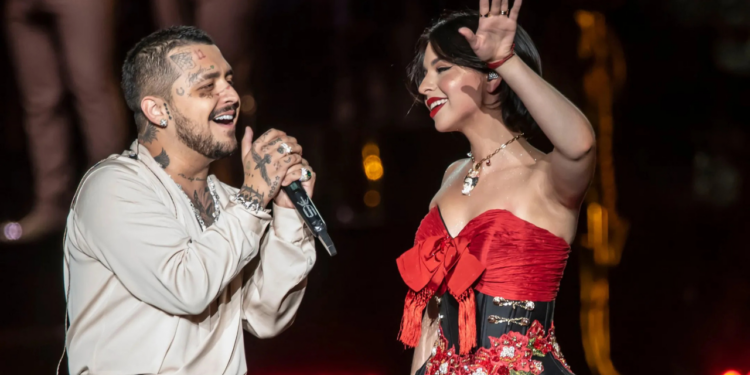 Publicista habría recomendado a Christian Nodal distanciarse Ángela Aguilar para rescatar su carrera