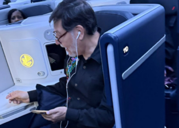 “Yo no viajo en primera clase”: Sheinbaum sobre viaje de Fernández Noroña