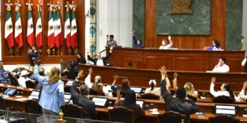 Congreso de Sinaloa aprueba reforma que apoya a jóvenes con beca laboral