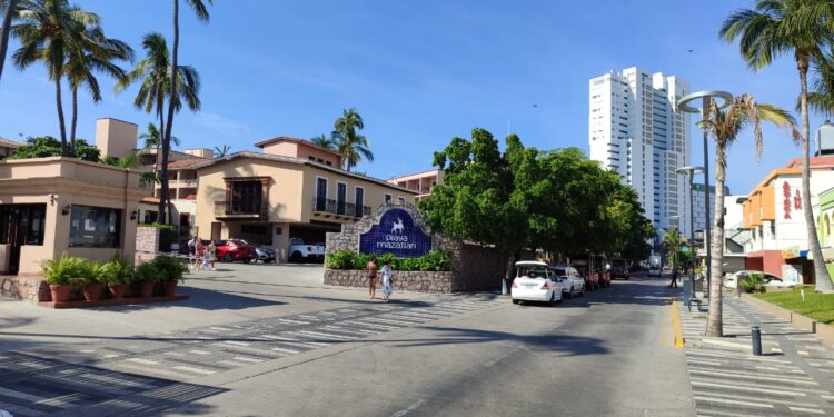 Afluencia moderada en Mazatlán tras el Carnaval; se espera repunte el próximo fin de semana