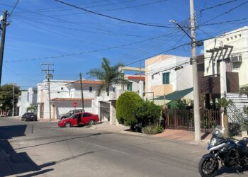 Balacera en la colonia Aurora: atacan vivienda y vehículo