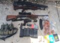 Secretaría de Marina asegura vehículos, armas y droga en Cosalá