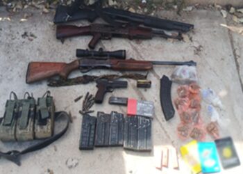 Secretaría de Marina asegura vehículos, armas y droga en Cosalá