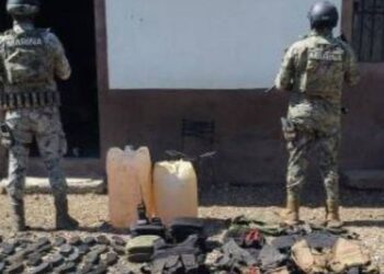 Aseguran armas, municiones y equipo táctico en Mazatlán y Rosario
