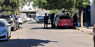 Tras persecución asesinan a balazos a tres personas en Villas del Real en Culiacán