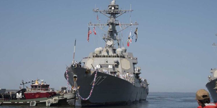 EU despliega un buque de guerra para la seguridad en la frontera con México