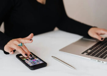 El 75% de las mexicanas está preocupada por su seguridad digital