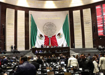 Monreal niega coerción a diputadas morenistas en desafuero a Cuauhtémoc Blanco