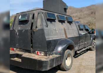 Ejército Mexicano y Guardia Nacional aseguran vehículo blindado en Potrerillos, Concordia