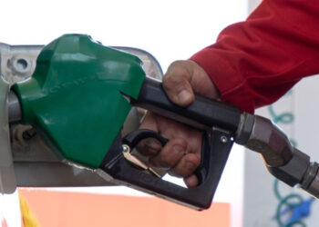 El 80.4% de las estaciones de servicio venden gasolina regular por debajo de los 24 pesos el litro: Profeco