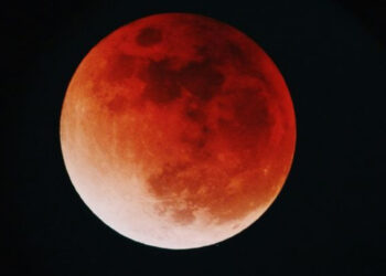 La UNAM explica por qué el eclipse lunar total será único en México en 2025