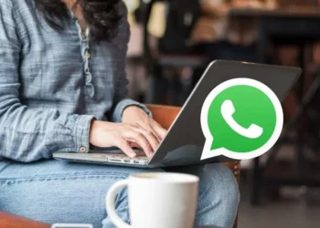 ¿Cuántos dispositivos puedes vincular en WhatsApp Web?