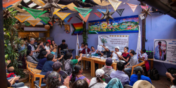 Pueblos indígenas protestan contra autopista que conduce al sitio donde vive López Obrador