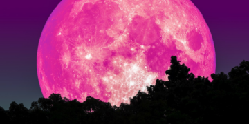¿Cuándo y A qué hora será la luna rosa de abril?
