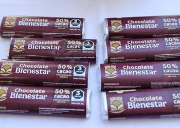 “Tiene poco azúcar por norma”: Sheinbaum defiende el Chocolate Bienestar por sellos de advertencia