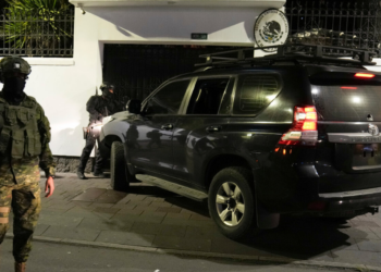 Ecuador y México, un año de relaciones rotas tras invasión a embajada en Quito