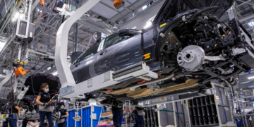 Exportación de autos en México cae 6 % en el primer trimestre ante aranceles
