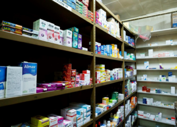 Sheinbaum anuncia sanciones a empresas con sobrecostos de medicamentos