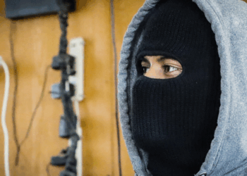 Cárteles usan emojis, hashtags y audios virales en TikTok para reclutar a jóvenes