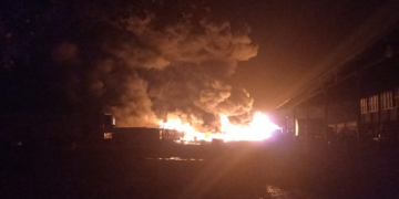 Se incendian tanques de almacenamiento de diésel al sur de Culiacán