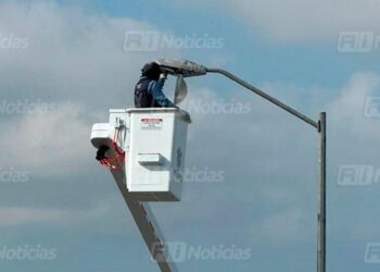 Gobierno de Mazatlán licitará compra de nuevas luminarias para “iluminar la ciudad”