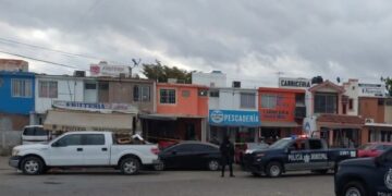 Dueño de pescadería muere tras ser baleado en intento de asalto en el Alarcón