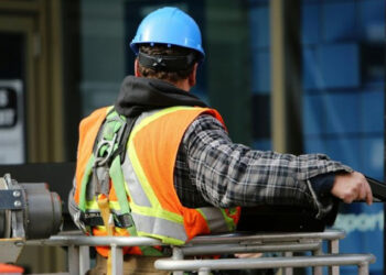Reparto de utilidades 2025 en México: LFT establece 10% de ganancias netas para trabajadores