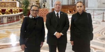 Rosa Icela Rodríguez despide al Papa Francisco y reconoce su legado