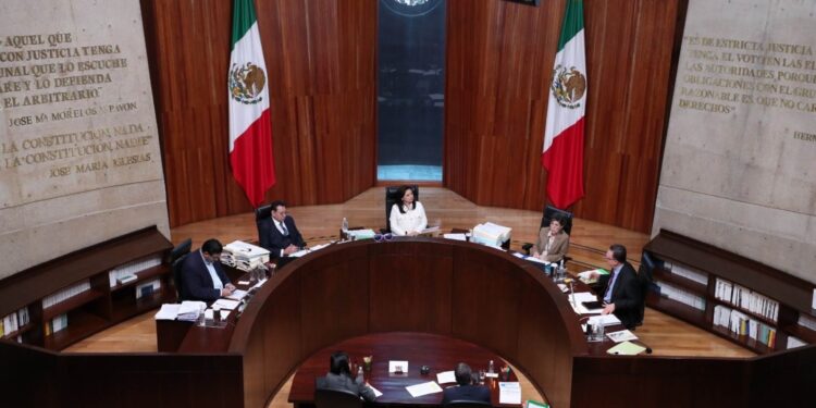 TEPJF debe resolver si perfiles de candidatos a la elección judicial son aptos o no: Sheinbaum