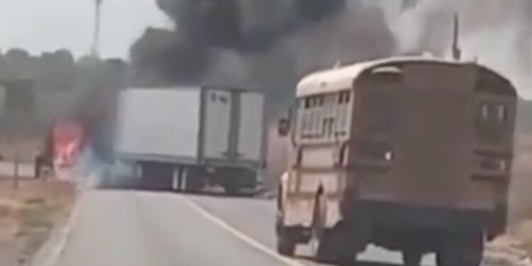 Bloqueos en Michoacán, Guanajuato y Jalisco fueron por enfrentamientos entre dos grupos criminales: Sheinbaum