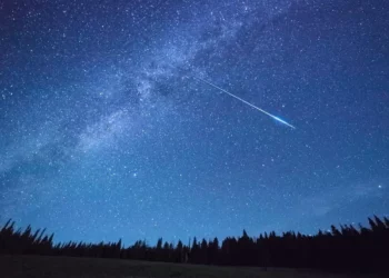 Lluvia de meteoros Eta Acuáridas 2025: fechas, hora ideal y cómo verla
