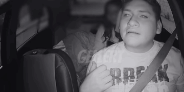 Joven abandona a su amiga ebria en auto de aplicación y causa indignación en redes: “Ay no, ya no es mi problema”