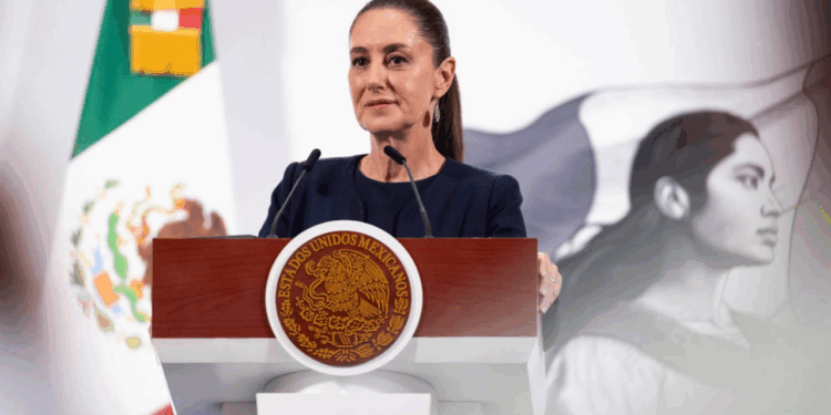 “Ojalá pudiéramos dar más”: Sheinbaum defiende aumento a salario de maestros
