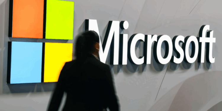 Microsoft despedirá a unos seis mil empleados