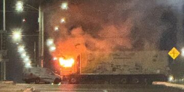 Autoridades retiran siete bloqueos carreteros en cinco municipios de Sinaloa