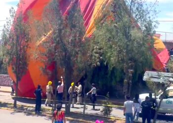 Al menos 12 heridos en accidente de globo aerostático cerca Teotihuacán, un popular sitio turístico en México