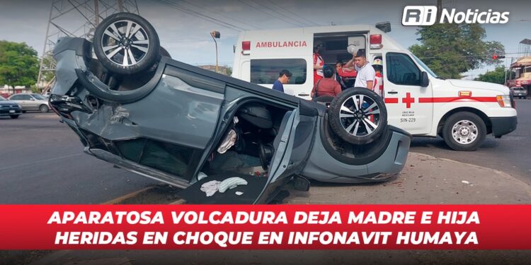 Aparatosa volcadura deja madre e hija heridas en choque en Infonavit Humaya