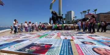 Marchan madres buscadoras en Mazatlán este 10 de mayo: “No hay palabras para describir este dolor”