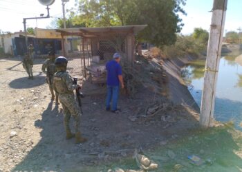 Localizan hombre sin vida en canal del Campo El 10, al sur de Culiacán