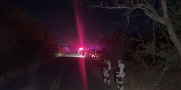 Automovilista pierde la vida al caer con el vehículo a canal de riego en Eldorado