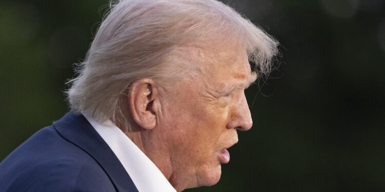 Confirma Trump que Sheinbaum negó el ingreso del Ejército de EE.UU. a México para combatir a cárteles